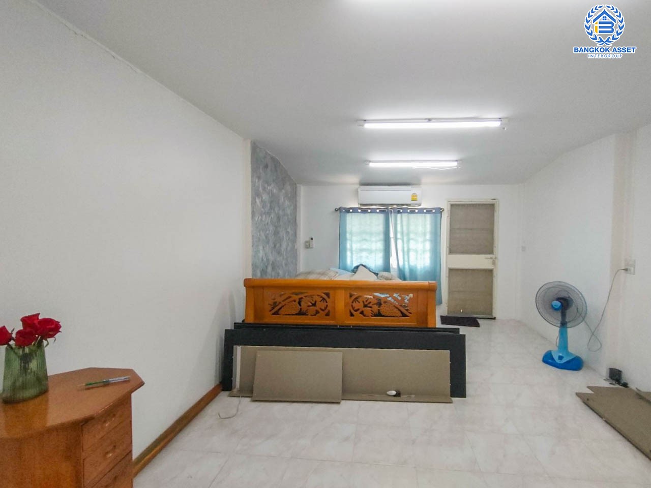 *****ทาวน์เฮ้าส์มือสอง กรุงเทพฯ ม.บ้านราณี2 ลาดปลาเค้า เนื้อที่ 17 ตร.ว. ฟังก์ชัน 2 ห้องนอน 2 ห้องน้ำ 1 ที่จอดรถ บ้านสวยพร้อมอยู่ บรรยากาศเงียบสงบ บนทำเลดี ใกล้เซ็นทรัลรามอินทรา และทางด่วน "รามอินทรา-อาจณรงค์"